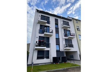 Exklusive 3,5 -Zimmer-Maisonette mit Galerie, Balkon und Aufzug in grüner Lage Oranienburg.