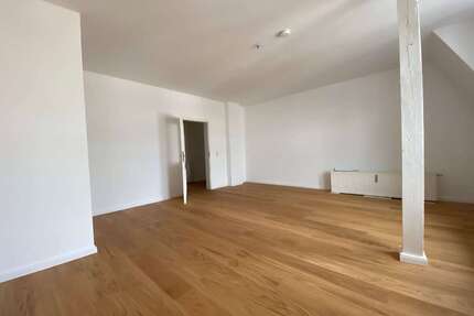 Wohnung zum Mieten in Zwickau 540,00 € 79.48 m²