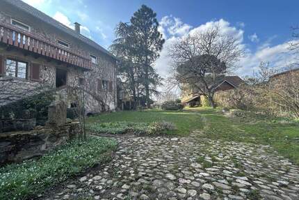 Anwesen mit Charme und parkähnlichem Grundstück - Ehrenkirchen Kirchhofen