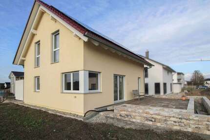 Haus zum Kaufen in Nordendorf 649.500,00 € 113.3 m²
