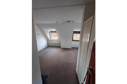 Charmantes 1-Zimmer-Apartment im 2. OG in Höchberg