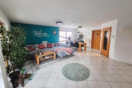 Provisionsfreie, helle 116m², 4,5 Zimmerwohnung in Ergenzingen - Rottenburg am Neckar