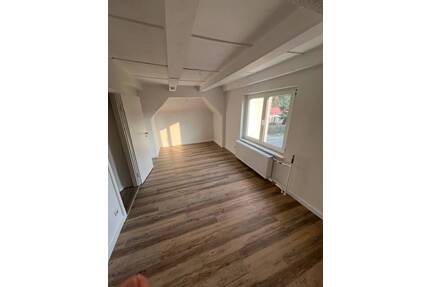 Sanierte individuelle DG-Wohnung im ZFH zu vermieten! - Trebbin Märkisch Wilmersdorf