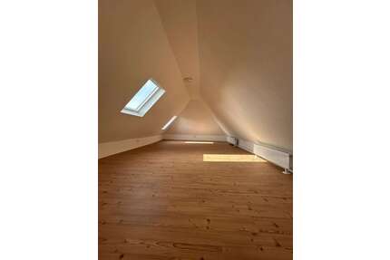 Wohnung zum Mieten in Algermissen 1.050,00 € 160 m²