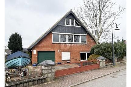 VIEL PLATZ MIT BLICK AUF DIE SCHLEI - Fahrdorf
