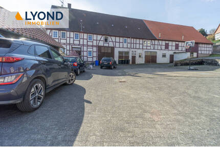 **REDUZIERT!! Großzügiges Fachwerkhaus mit großem Grundstück und Entwicklungsmöglichkeiten! - Bad Arolsen / Schmillinghausen