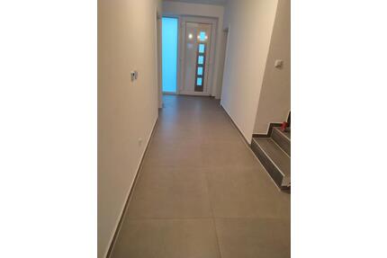 Doppelhaus zu vermiten - 1.500,00&nbsp;EUR Kaltmiete, ca.&nbsp; 154,00&nbsp;m&sup2; in Hannover (PLZ: 30159)