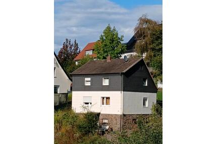 Haus zu verkaufen .Ohne Makler - 250.000,00&nbsp;EUR Kaufpreis, ca.&nbsp; 90,00&nbsp;m&sup2; in Engelskirchen (PLZ: 51766)