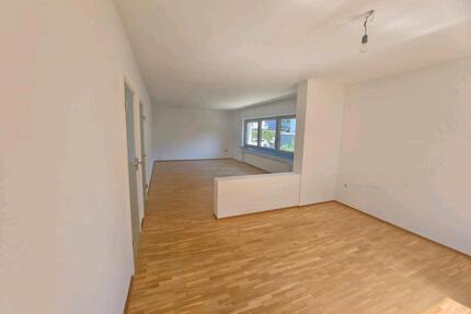 Von privat, 4 Zimmer Wohnung zu vermieten - Walldorf