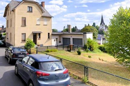 2-Familienhaus mit Ausbaupotenzial durch ehemalige Gewerbeeinheit - Rengsdorf