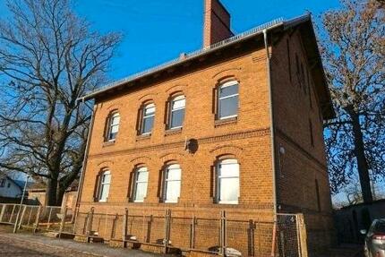 renovierte 3 Raumwohnung mit Wanne, EBK u. Garten - Staßfurt Atzendorf