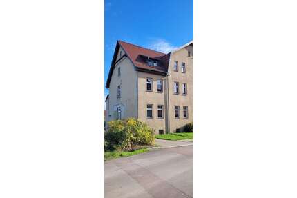 Haus zum Kaufen in Ballenstedt 240.000,00 € 213 m²