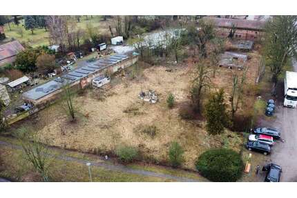 Grundstück zu verkaufen in Bredow Börnicke 449.000,00 € 4105 m² - Bredow / Börnicke