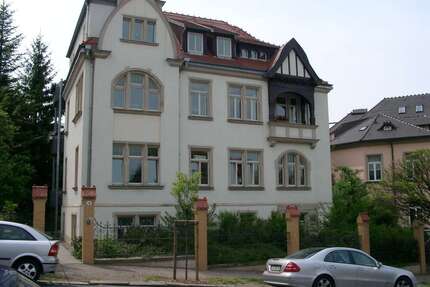 Haus zum Kaufen in Dresden 1.420.000,00 € 470 m²