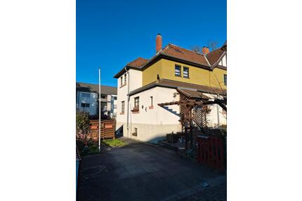 Charmantes Reihenendhaus mit sonnigem Garten von Privat - Ginsheim-Gustavsburg