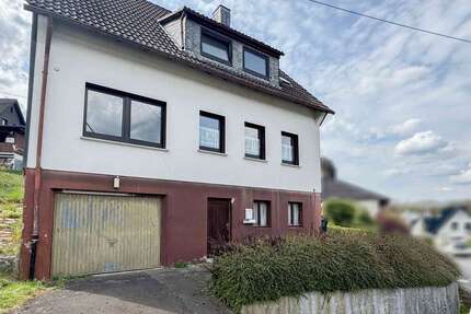 Haus zum Kaufen in Morsbach 125.000,00 € 123 m²