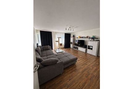 Attraktive helle 2 Zimmer Wohnung mit Aufzug und Parkplatz - Kriftel