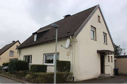 *** Charmante Doppelhaushälfte mit großem Garten in Steinhagen *** Ortsteil Amshausen