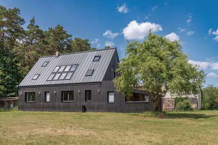 Haus zum Kaufen in Friedrichswalde 1.649.000,00 € 300 m²