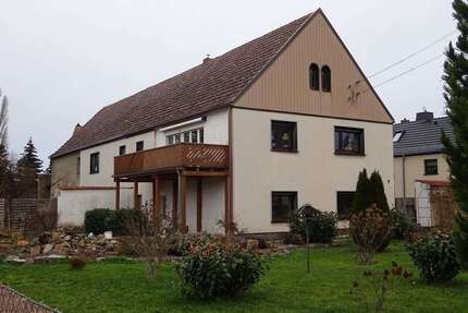 Haus zum Kaufen in Liebschützberg 70.000,00 € 191 m²