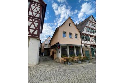 Dreistöckiges Einfamilienhaus zur Verkauf - Brackenheim