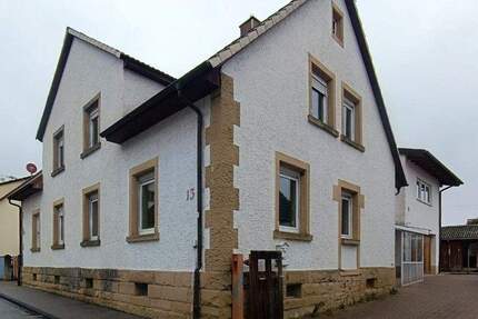 Großzügige DoppelhaushälfteEinzelhauscharakter - Sulzfeld