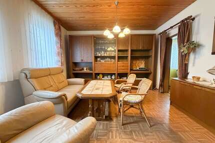 Wohnung zum Kaufen in Neustadt bei Coburg Wildenheid 65.000,00 € 71.7 m² - Neustadt bei Coburg / Wildenheid