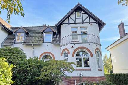 Haus zum Kaufen in Hamburg 2.295.000,00 € 228 m²