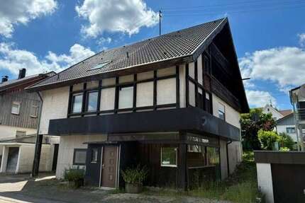 Haus zum Kaufen in Neuenbürg 465.000,00 € 270 m²