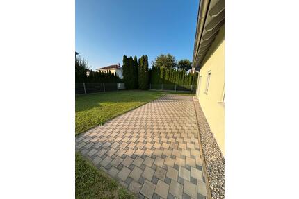 Freistehendes Einfamilienhaus - 419.999,00&nbsp;EUR Kaufpreis, ca.&nbsp; 130,00&nbsp;m&sup2; in Pförring (PLZ: 85104)