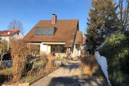 Modernisiertes Einfamilienhaus in Erlangen-Büchenbach in ruhiger, familienfreundlicher Lage