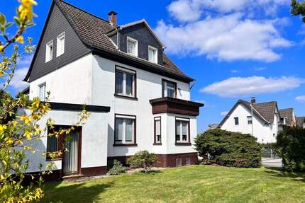 Dreifamilienhaus in zentraler Lage - Leichlingen