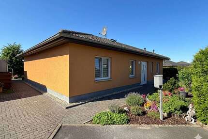 Haus zum Kaufen in Bitterfeld-Wolfen 265.000,00 € 113.44 m²