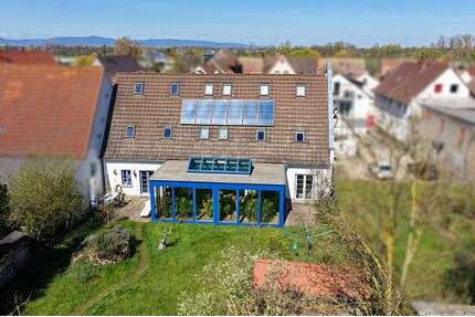 Haus zum Kaufen in Freisbach 459.000,00 € 180 m²