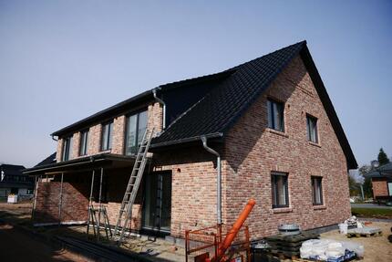 Energieeffizient mit SüdWest Balkon|2-Zimmer DG-Neubauwohnungen nahe der Heider Kreistannen