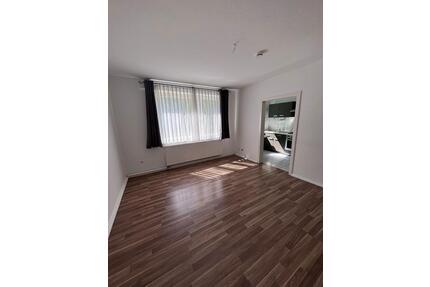 Helle 1 Zi Wohnung mit EBK & Tageslichtbad, sofort frei - Hannover Bothfeld-Vahrenheide