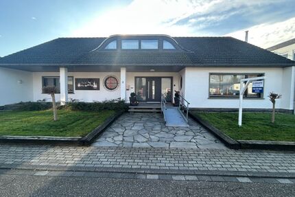 Provisionsfrei* Großzügiges Einfamilienhaus mit ELW - provisionsfrei - - Sonsbeck