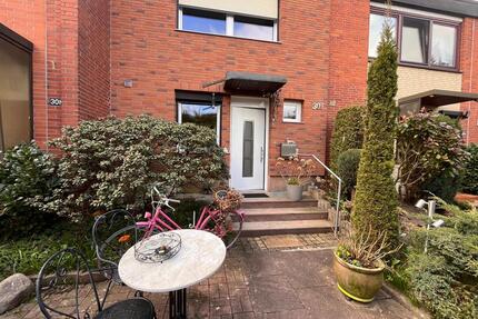 Gepflegtes saniertes Reihenmittelhaus provisionsfrei - Hamburg Wandsbek