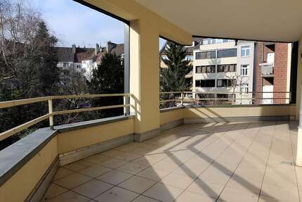 Wohnung zum Kaufen in Düsseldorf 698.500,00 € 127 m²