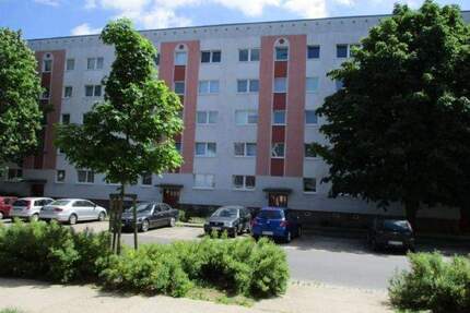 R.-Koch-Straße 30, Park Ihlenpool, renovierte 2-Zi-WE, 2. OG - Neubrandenburg Oststadt