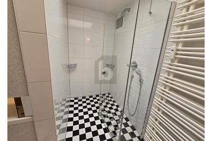 PENTHOUSE SUCHT KAPITALANLEGER - 620.000,00&nbsp;EUR Kaufpreis, ca.&nbsp; 150,00&nbsp;m&sup2;&nbsp;Wohnfl&auml;che in Stuttgart Asemwald (PLZ: 70599)