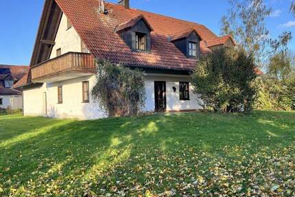 Großzügiges Einfamilienhaus nahe dem Erholungsgebiet Kranzberger See in Kranzberg bei Freising