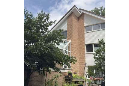 Haus zum Kaufen in Schwarzenbruck 899.000,00 € 263 m²