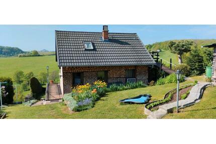 Kleines Haus. 06526. Sangerhausen Trift 77, OT Grillenberg
