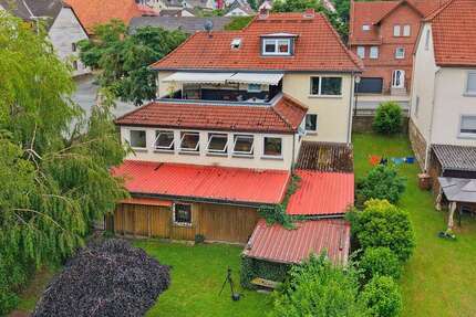 Haus zum Kaufen in Zierenberg 240.000,00 € 226 m²