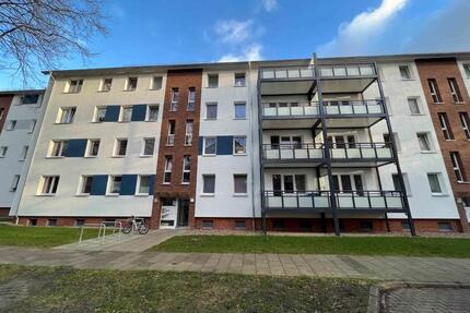 Wer will mich!? Individuelle 2-Zimmer-Wohnung - Bremen Blumenthal