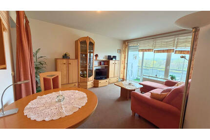 Gemütliche 2,5-Zimmer-Wohnung mit Balkon und Weitblick - Bad Rodach