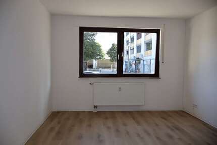 Wohnung zum Mieten in Ludwigshafen am Rhein 300,00 € 25 m²
