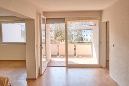 Bezugsfrei! Zentral & ruhig, 4 Zi., 87m², Aufzug, Balkone, Garage - Künzelsau