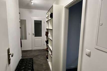 Wohnung zum Kaufen in Düsseldorf Heerdt 220.000,00 € 49.44 m² - Düsseldorf / Heerdt